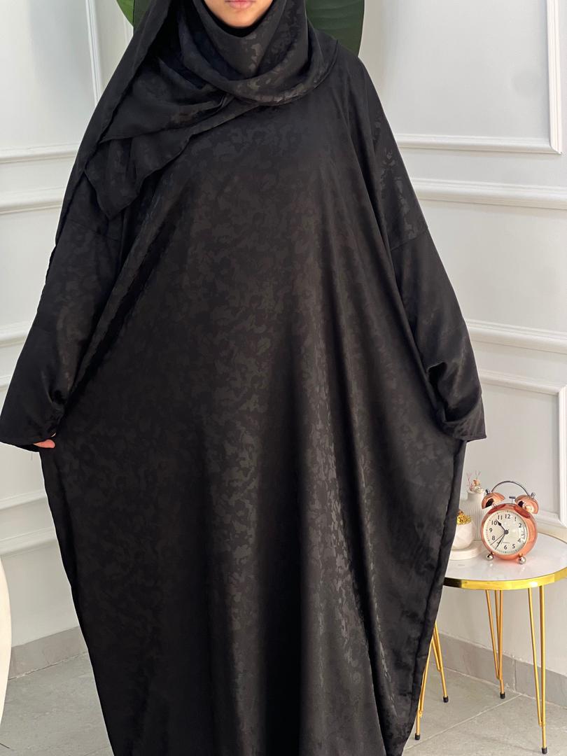 طقم صلاة + عباية